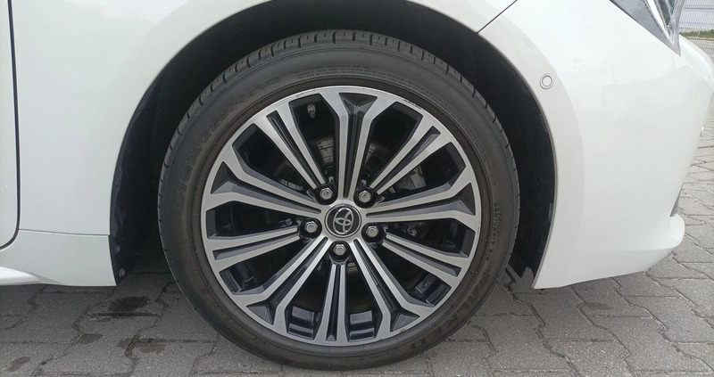 Toyota Corolla cena 96800 przebieg: 112464, rok produkcji 2019 z Wodzisław Śląski małe 326